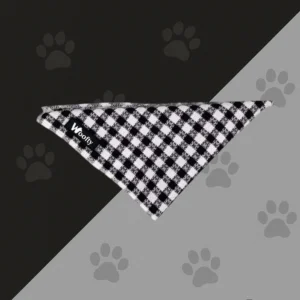 Bandana pour chien Woofty vichy noir blanc, triangle chic et léger, lavable, coordonné au harnais/collier/laisse.