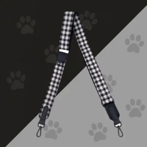 Bandoulière sacoche Woofty vichy noir/blanc, réglable, mousquetons métal noir.