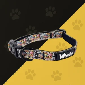 Collier chien Woofty chevron noir/blanc et smileys, réglable, boucle sécurisée, anneau métal noir.