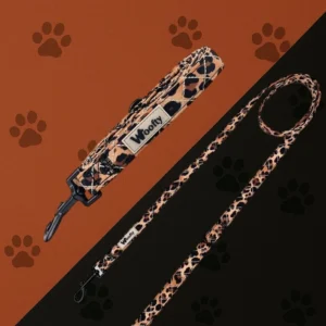 Laisse chien Woofty léopard caramel, prise confortable, mousqueton rotatif 360°.