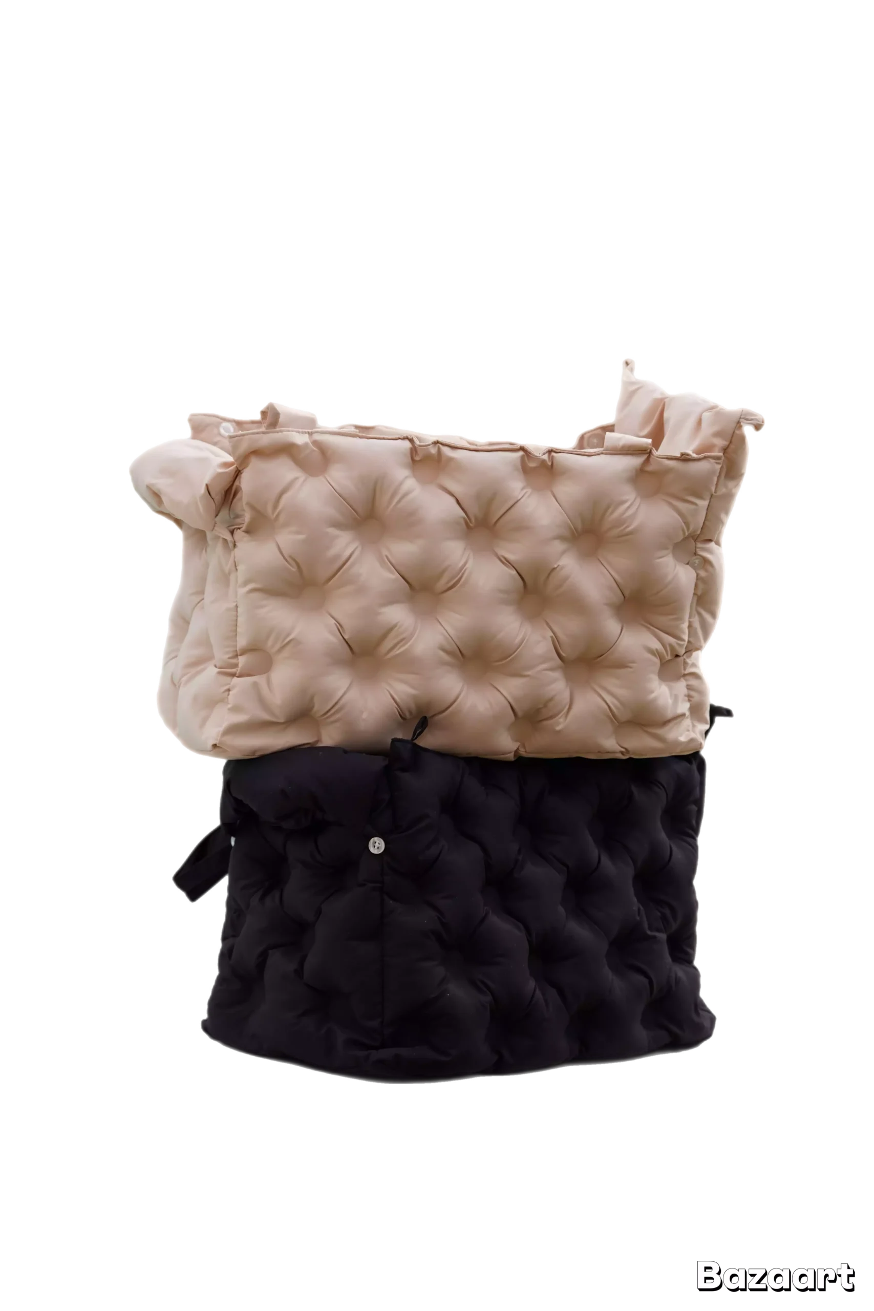 sac de transport pour chien chic noir et beige. Design capitonné élégant, confort et style premium signés woofty